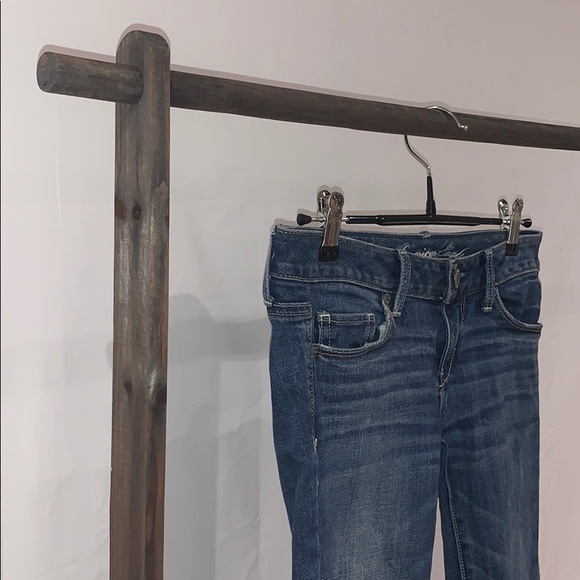 American Eagle Mid-Wash Skinny Stretch Denim - Picture 6 of 6